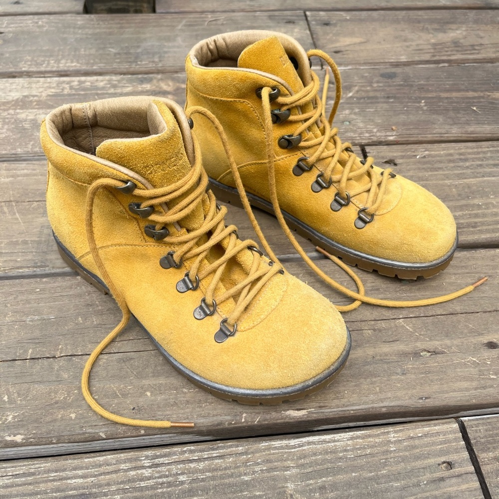 Birkenstock “Jackson” Suede Boots